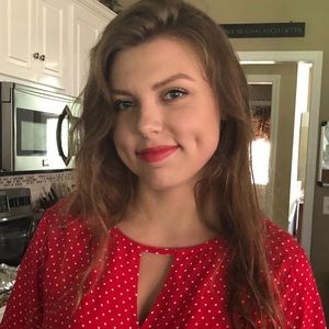 Meet your Posher, Lily